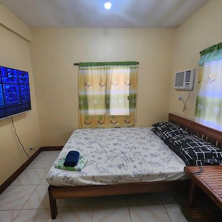 Larosa Hostel Puerto Princesa Luaran gambar